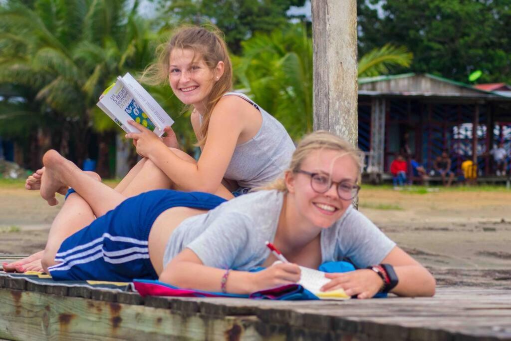 Caribbean Villages Aparments ボカス・タウン エクステリア 写真